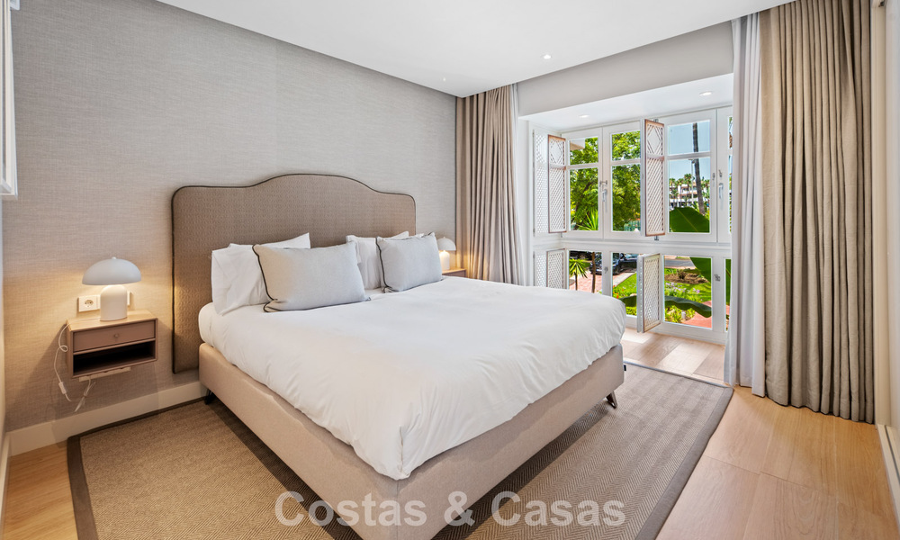 Exclusivo apartamento renovado de 3 dormitorios en venta en Puente Romano, Marbella Golden Mile 805750