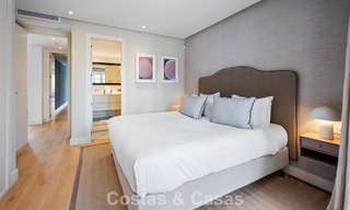Exclusivo apartamento renovado de 3 dormitorios en venta en Puente Romano, Marbella Golden Mile 805752 
