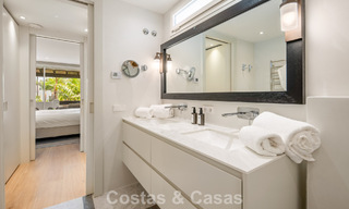 Exclusivo apartamento renovado de 3 dormitorios en venta en Puente Romano, Marbella Golden Mile 805758 