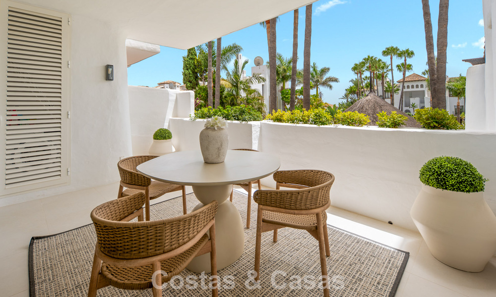Exclusivo apartamento renovado de 3 dormitorios en venta en Puente Romano, Marbella Golden Mile 805760
