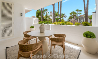 Exclusivo apartamento renovado de 3 dormitorios en venta en Puente Romano, Marbella Golden Mile 805760 