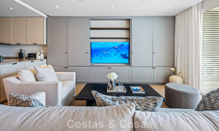 Exclusivo apartamento renovado de 3 dormitorios en venta en Puente Romano, Marbella Golden Mile 805763 