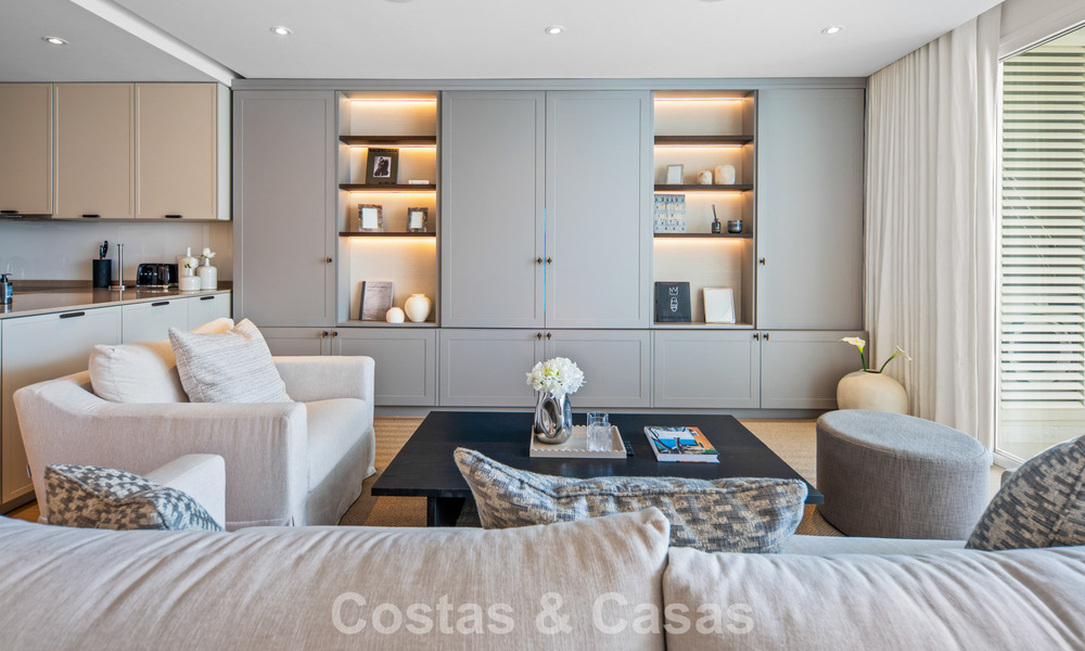 Exclusivo apartamento renovado de 3 dormitorios en venta en Puente Romano, Marbella Golden Mile 805764