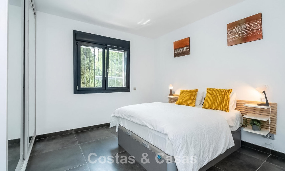 Exclusiva villa moderna con gran piscina en venta en Nueva Andalucía, Marbella 805924