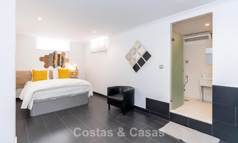 Exclusiva villa moderna con gran piscina en venta en Nueva Andalucía, Marbella 805926