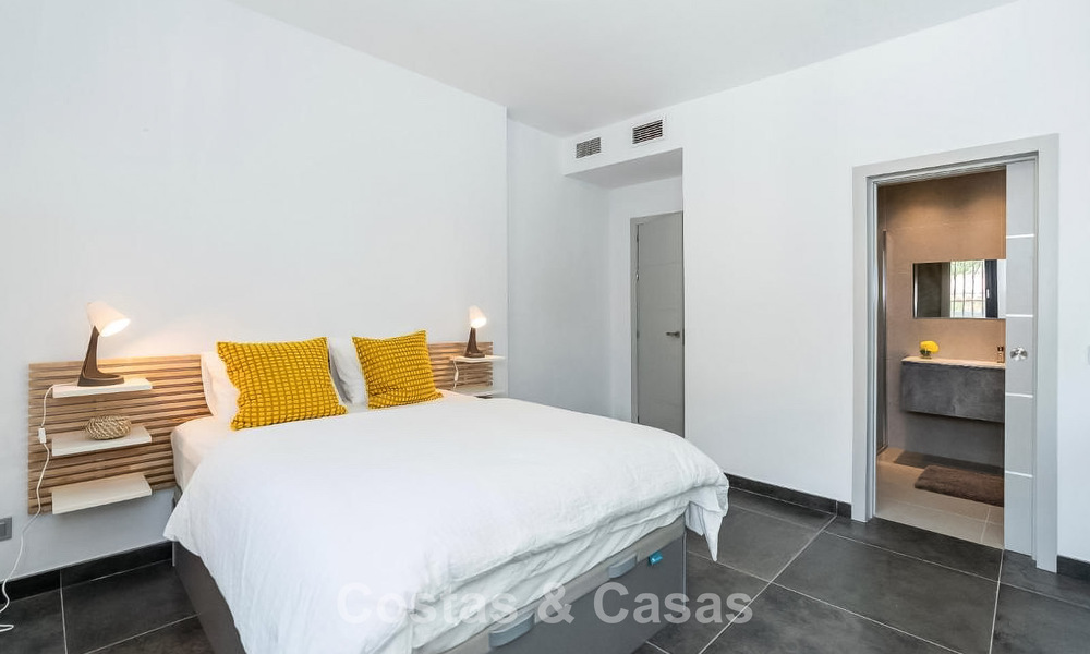 Exclusiva villa moderna con gran piscina en venta en Nueva Andalucía, Marbella 805927
