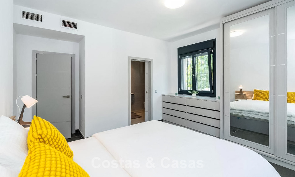 Exclusiva villa moderna con gran piscina en venta en Nueva Andalucía, Marbella 805929