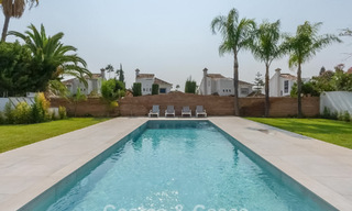 Exclusiva villa moderna con gran piscina en venta en Nueva Andalucía, Marbella 805934 
