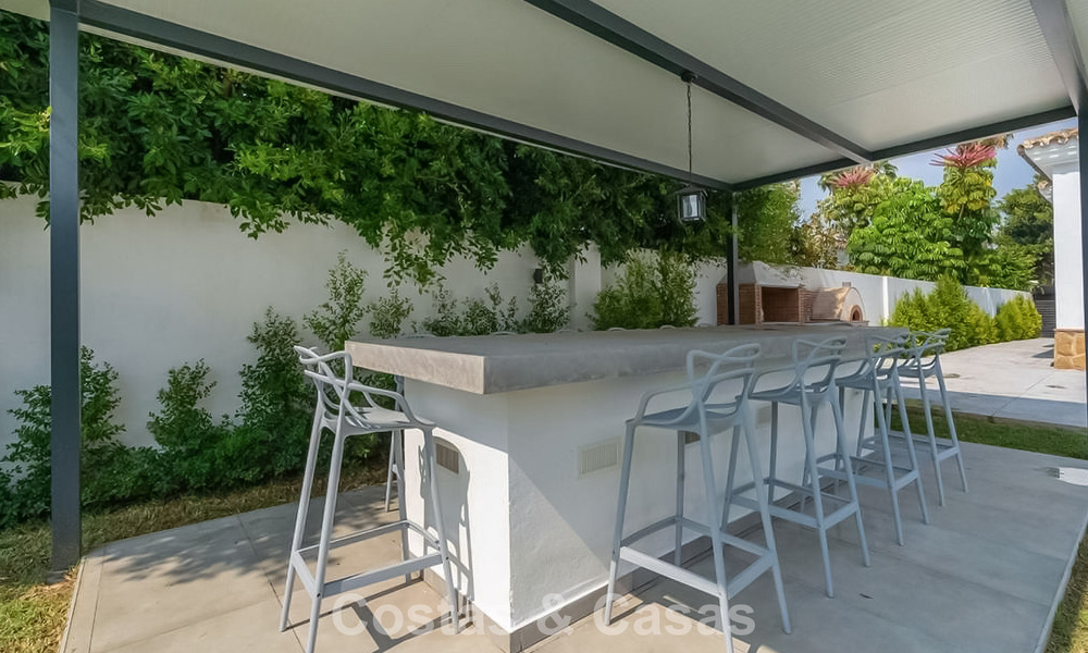 Exclusiva villa moderna con gran piscina en venta en Nueva Andalucía, Marbella 805935