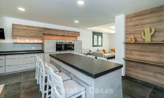 Exclusiva villa moderna con gran piscina en venta en Nueva Andalucía, Marbella 805937 