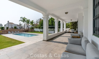 Exclusiva villa moderna con gran piscina en venta en Nueva Andalucía, Marbella 805940 
