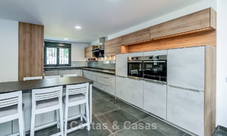 Exclusiva villa moderna con gran piscina en venta en Nueva Andalucía, Marbella 805944 