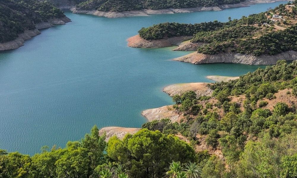 Proyecto de reforma integral de lujo con península privada y vistas panorámicas al lago en Istán, Marbella 805848