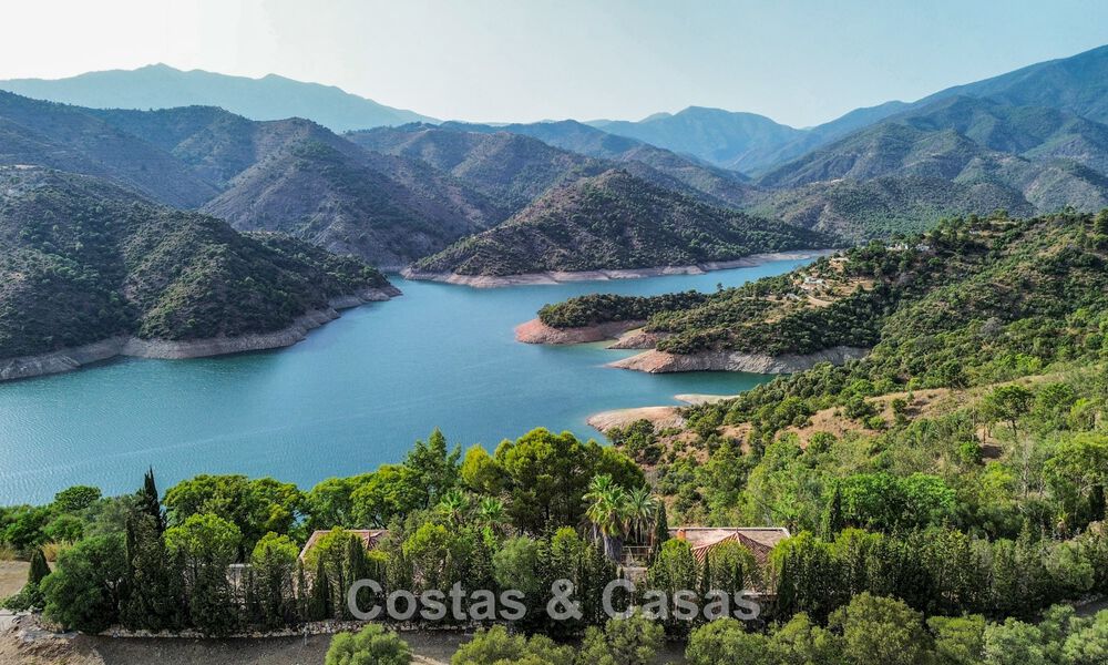 Proyecto de reforma integral de lujo con península privada y vistas panorámicas al lago en Istán, Marbella 805849