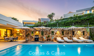Villa moderna de lujo con vistas al mar en el Valle del Golf de Nueva Andalucía, Marbella 806060 