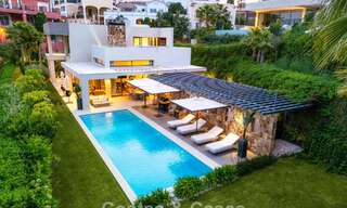 Villa moderna de lujo con vistas al mar en el Valle del Golf de Nueva Andalucía, Marbella 806063 
