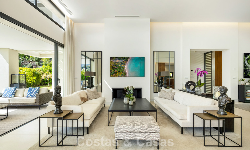 Villa moderna de lujo con vistas al mar en el Valle del Golf de Nueva Andalucía, Marbella 806077