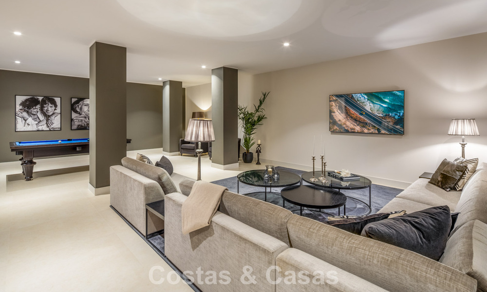Villa moderna de lujo con vistas al mar en el Valle del Golf de Nueva Andalucía, Marbella 806085