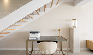 Nuevo apartamento dúplex con vistas panorámicas al mar en venta en la Nueva Milla de Oro, entre Marbella y Estepona 806131 