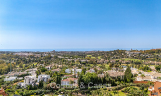 Apartamento totalmente reformado con vistas panorámicas al mar en venta en el Valle del Golf de Nueva Andalucía, Marbella 806158 