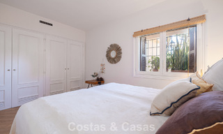 Apartamento totalmente reformado con vistas panorámicas al mar en venta en el Valle del Golf de Nueva Andalucía, Marbella 806171 