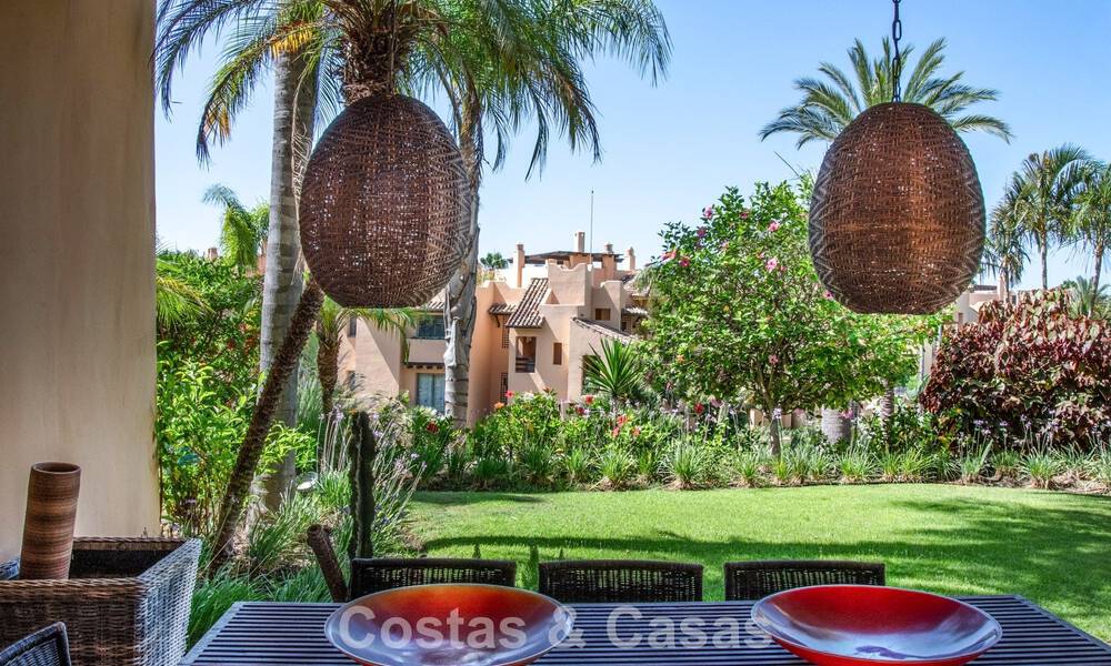 Exclusivo apartamento en planta baja con jardín privado en la Milla de Oro de Marbella 806194