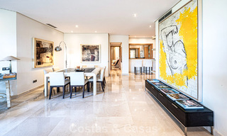 Exclusivo apartamento en planta baja con jardín privado en la Milla de Oro de Marbella 806207 