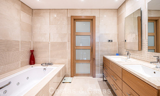 Exclusivo apartamento en planta baja con jardín privado en la Milla de Oro de Marbella 806217 