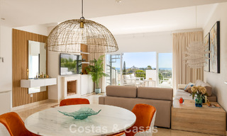 Ático espacioso listo para entrar a vivir en un complejo de estilo andaluz en Marbella - Benahavís 806232 