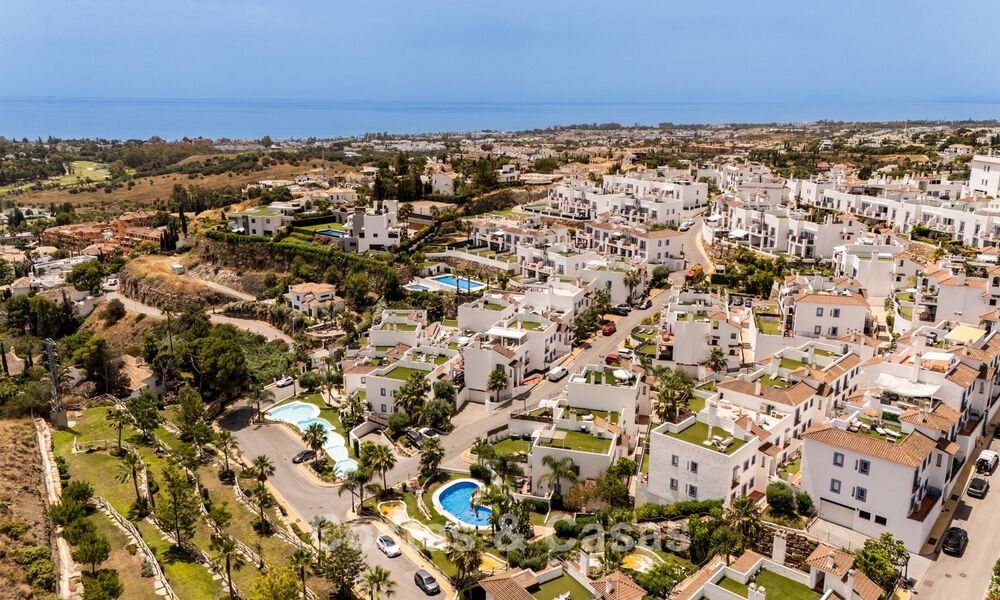Ático espacioso listo para entrar a vivir en un complejo de estilo andaluz en Marbella - Benahavís 806244