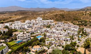 Ático espacioso listo para entrar a vivir en un complejo de estilo andaluz en Marbella - Benahavís 806245 