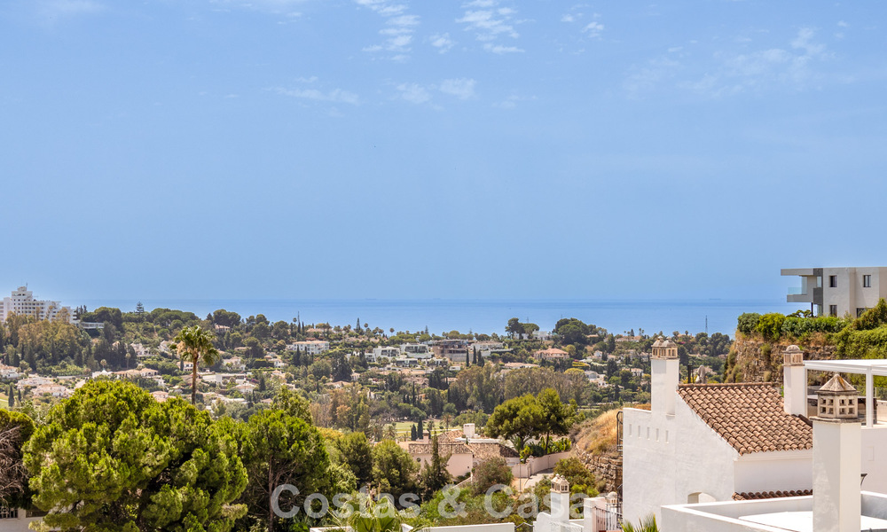 Ático espacioso listo para entrar a vivir en un complejo de estilo andaluz en Marbella - Benahavís 806260