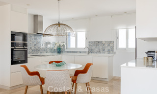 Ático espacioso listo para entrar a vivir en un complejo de estilo andaluz en Marbella - Benahavís 806261 