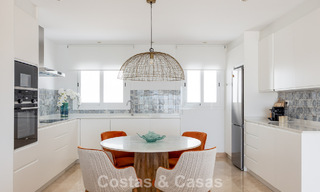 Ático espacioso listo para entrar a vivir en un complejo de estilo andaluz en Marbella - Benahavís 806262 