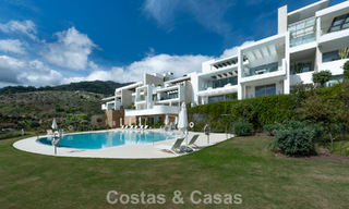 Apartamentos y villas en venta en Palo Alto, un exclusivo resort de lujo a pocos minutos del centro de Marbella 808431 