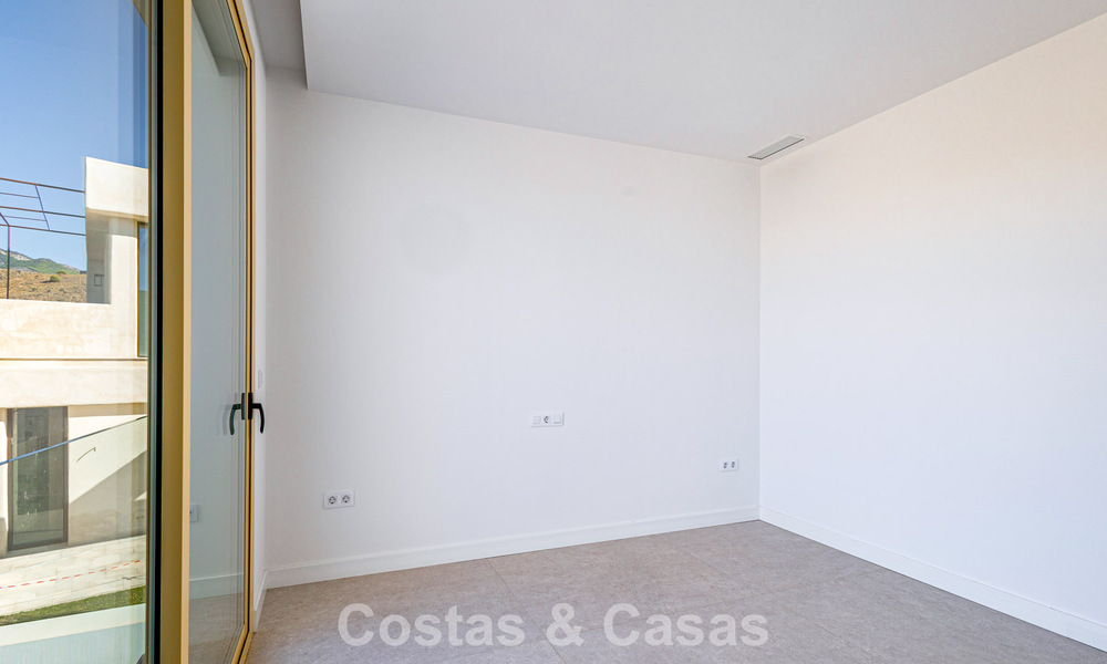 Villa moderna de lujo con vistas al mar en venta en El Higuerón, Fuengirola - Costa del Sol 806267