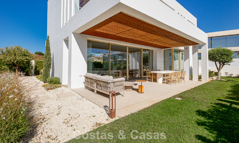 Villa moderna de lujo con vistas al mar en venta en El Higuerón, Fuengirola - Costa del Sol 806275