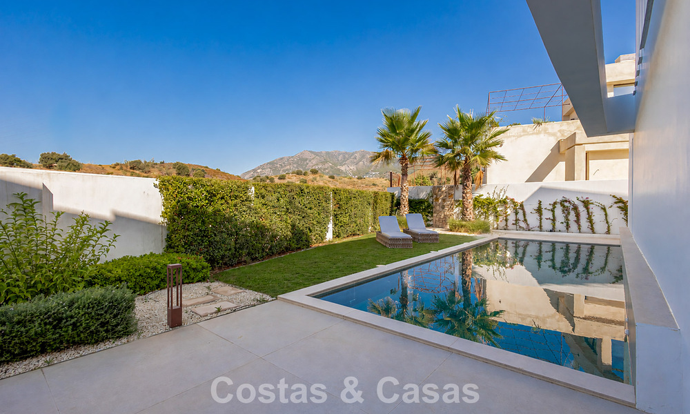 Villa moderna de lujo con vistas al mar en venta en El Higuerón, Fuengirola - Costa del Sol 806285