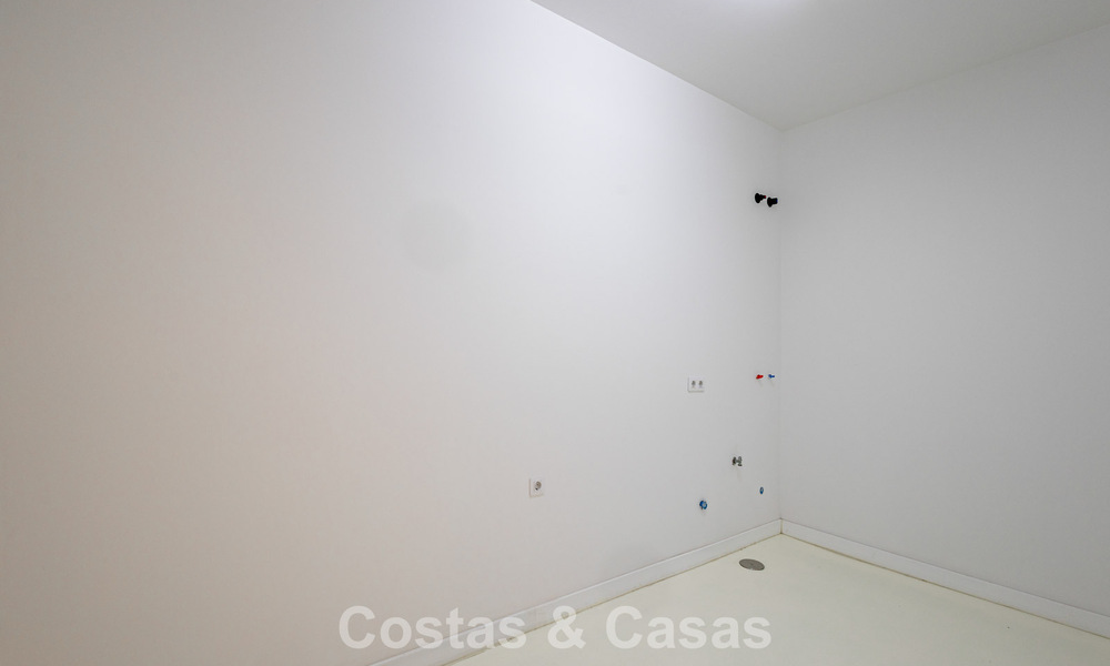 Villa moderna de lujo con vistas al mar en venta en El Higuerón, Fuengirola - Costa del Sol 806292
