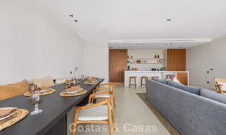 Apartamento de primera categoría con vistas al mar en venta en un complejo boutique cerrado en Marbella - Benahavís 806599 