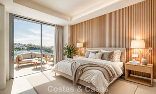 Ático dúplex moderno de lujo a estrenar con piscina privada y vistas al mar en primera línea de golf en Marbella Este 806386 