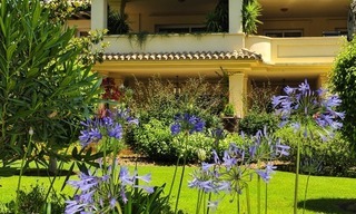 Apartamentos y áticos de lujo a la venta en un exclusivo complejo de golf en primera línea en Nueva-Andalucía, Marbella 2366 
