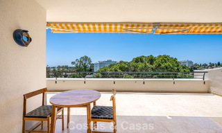 Ático dúplex de lujo en venta en primera línea de golf, cerca de todos los servicios en Guadalmina Alta y San Pedro, Marbella 806444 