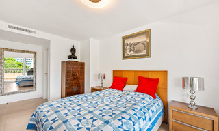 Ático dúplex de lujo en venta en primera línea de golf, cerca de todos los servicios en Guadalmina Alta y San Pedro, Marbella 806451 