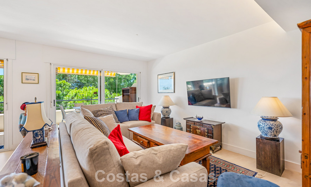 Ático dúplex de lujo en venta en primera línea de golf, cerca de todos los servicios en Guadalmina Alta y San Pedro, Marbella 806458