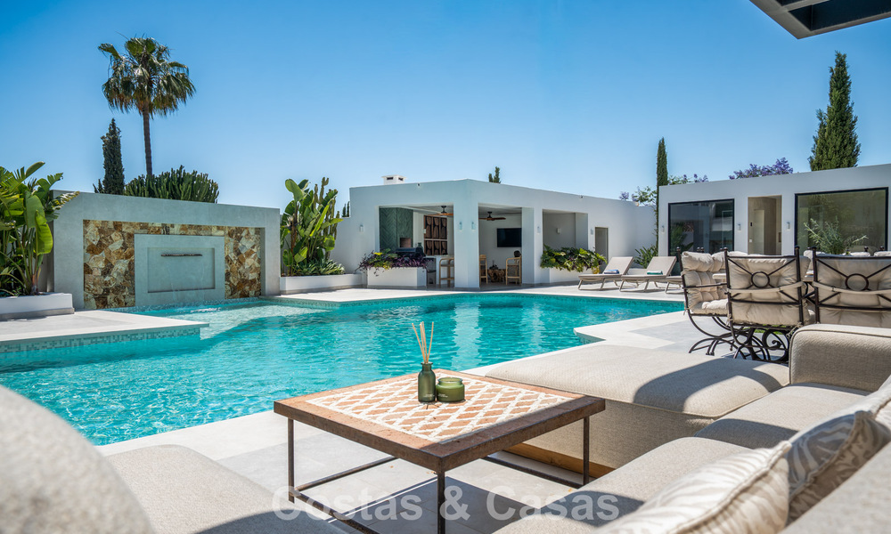 Villa familiar moderna de nueva construcción con piscina en venta en la New Golden Mile, entre Marbella y Estepona 806613