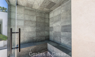 Villa familiar moderna de nueva construcción con piscina en venta en la New Golden Mile, entre Marbella y Estepona 806630 