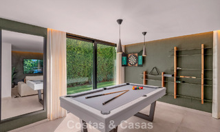 Villa contemporánea de 5 dormitorios en primera línea de golf en Nueva Andalucía, Marbella 806758 