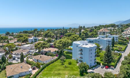 Ático de lujo reformado, listo para entrar a vivir, a poca distancia de la playa en Los Monteros, Marbella Este 806554