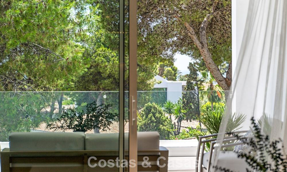 Ático de lujo reformado, listo para entrar a vivir, a poca distancia de la playa en Los Monteros, Marbella Este 806557